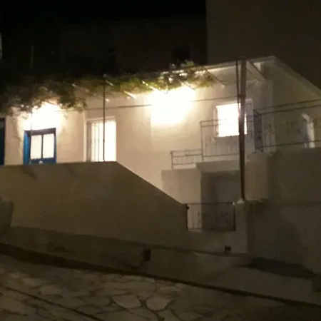 σπίτι στο χωριό Апартаменты Галини